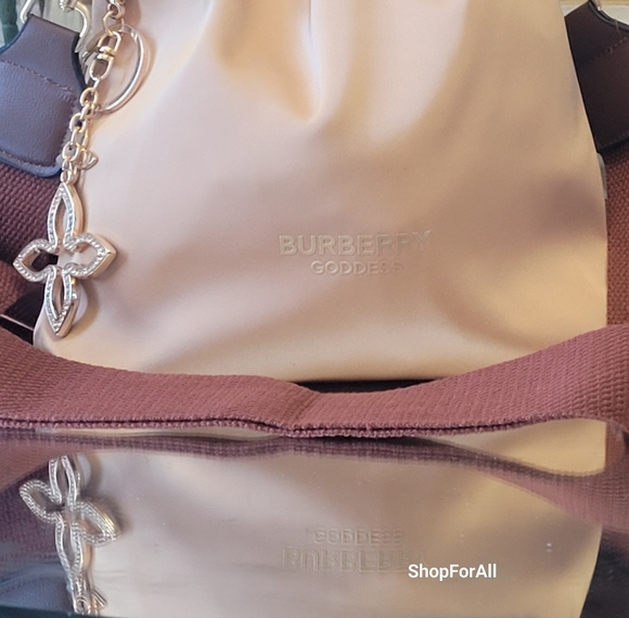 Burberry draw string pouch - Picture 8 of 13